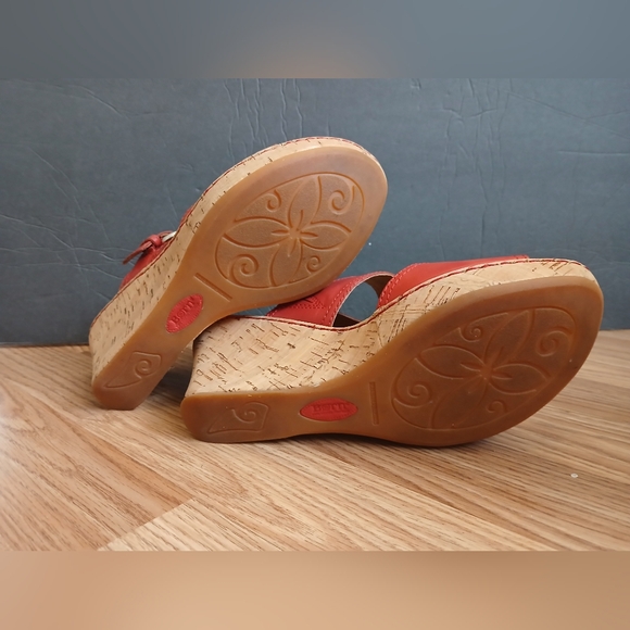 Born Red Leather Wedge Sandals - Picture 6 of 10